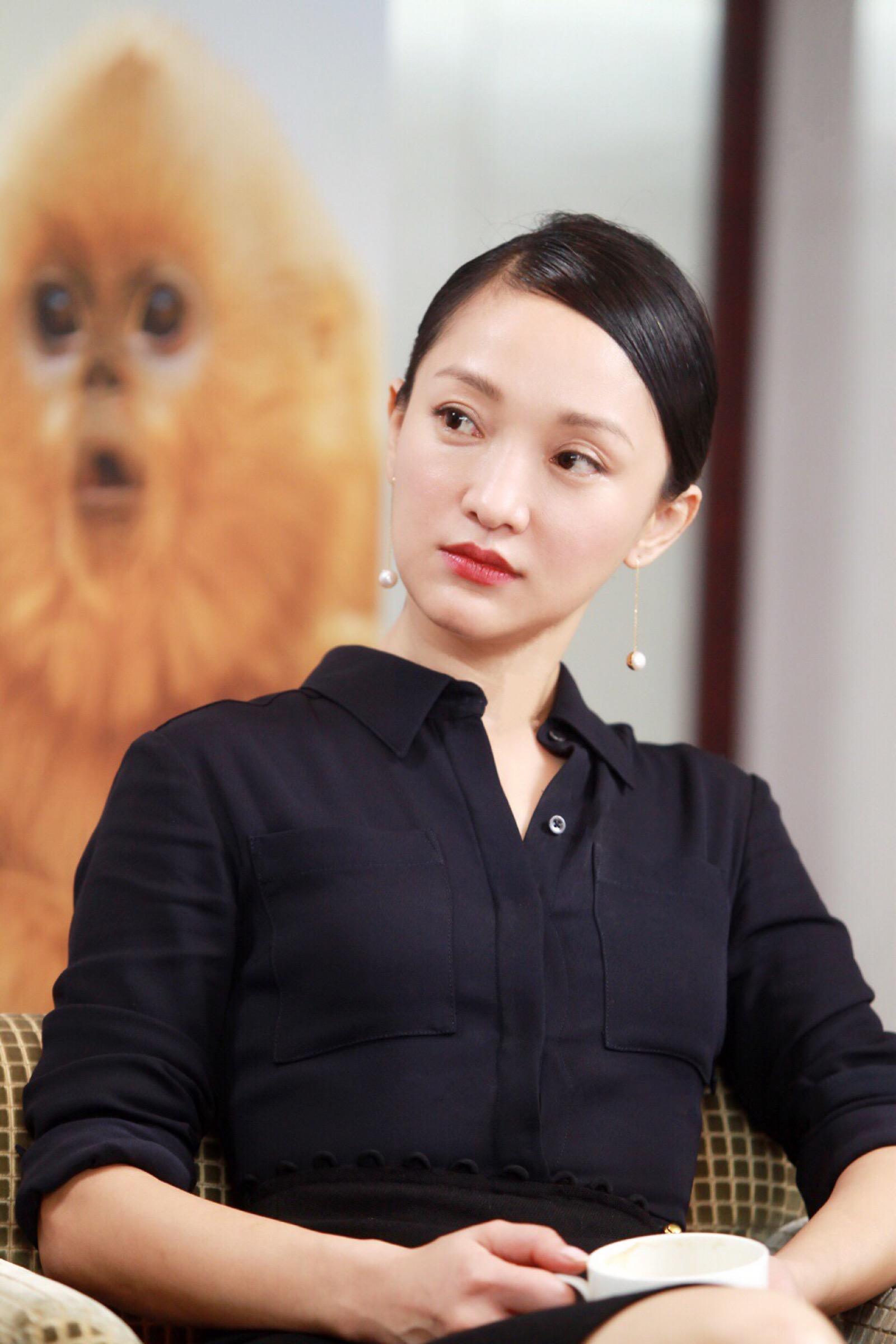 周迅原来这么渣，靠着美貌伤了无数人的心，如今又恋上王菲女儿？(图2)