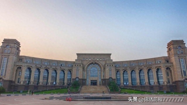 中国最著名最知名最出名的10所大学(图4)