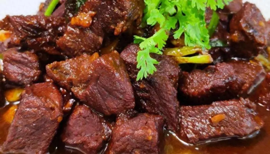 市场上的“假牛肉”究竟是怎么做的？内行人爆料，看完你还敢吃吗(图2)