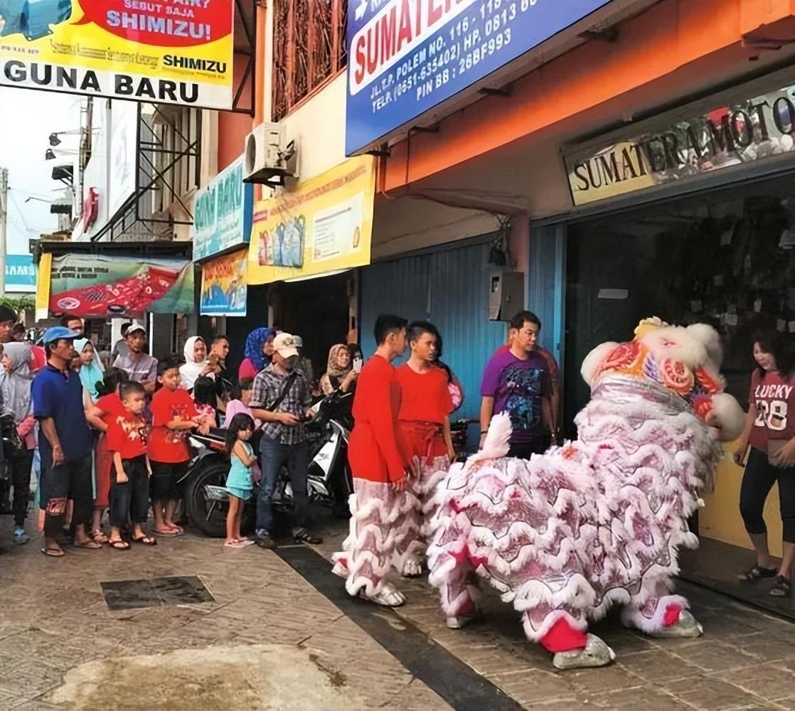 印度尼西亚两度排华，害惨华人，为何当地华裔还要坚持留下来？(图3)