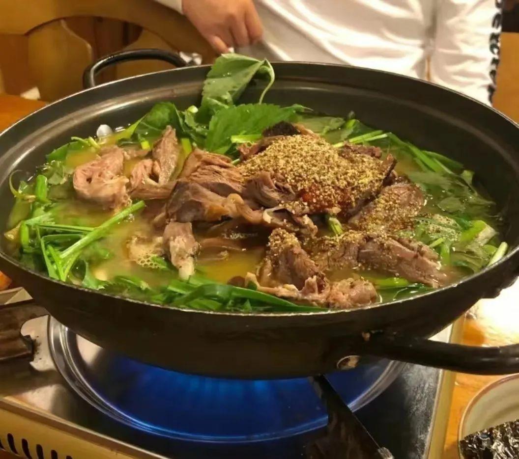 从每年吃掉250万只，到立法禁食狗肉：反转背后韩国怎么做到的？(图7)